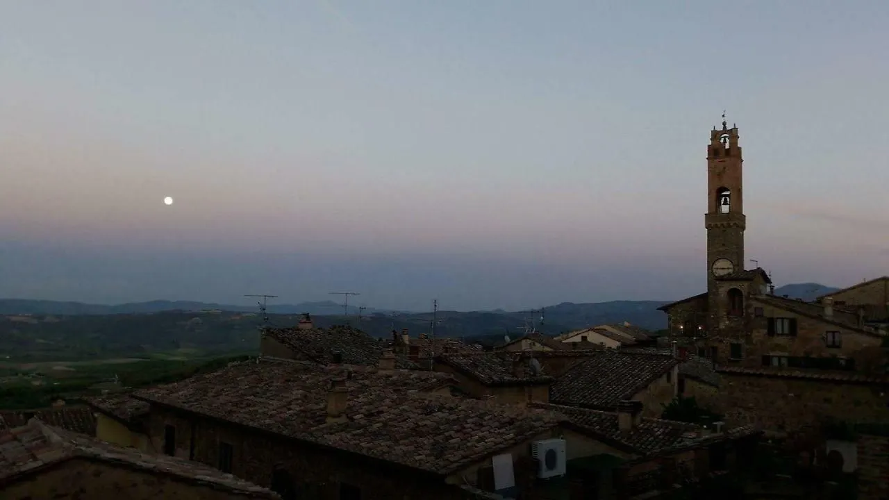 Montalcino...Il Suo Panorama...Le Sue Emozioni... Apartment  Montalcino